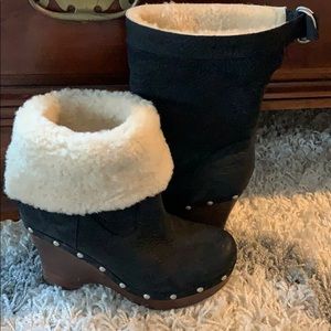COPY - Ugg clog bootie